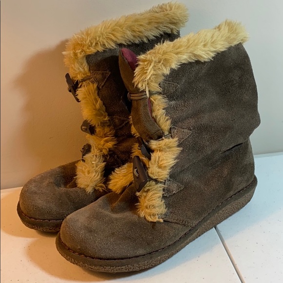 earth spirit boots size 7